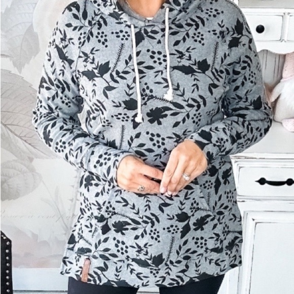 Ampersand Ave Hoodie ⚫️DoubleHood Sweatshirt ⚫️Women’s XXL ⚫️Cozy Stretch Fit - Picture 5 of 6